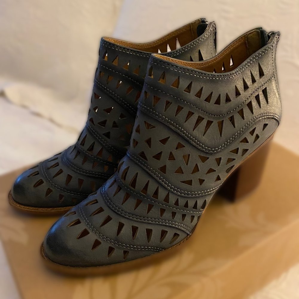 Sofft Westwood Denim Blue Leather cutout bootie